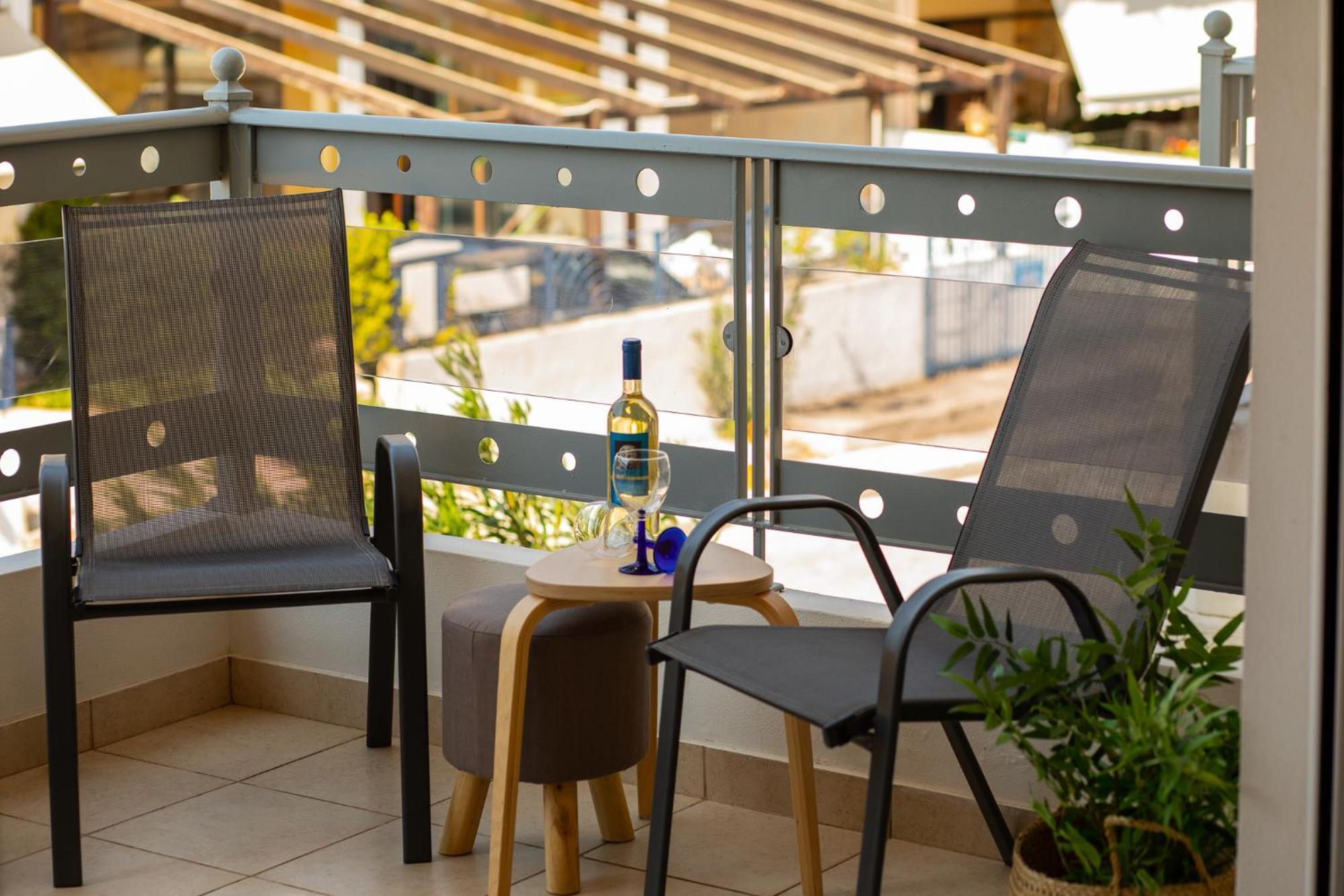 Athens Airport Lodge Spáta Dış mekan fotoğraf